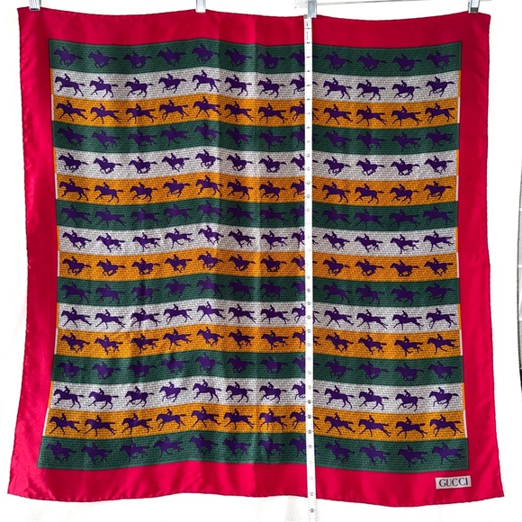 GUCCI Scarf Vintage Equestrian Print Horse & Rider Galloping STUNNING - Picture 7 of 12